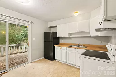 4809 Malibu Drive, Charlotte, NC 28215 - Photo 7
