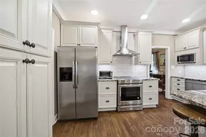 455 Heathcote Drive, Statesville, NC 28677 - Photo 11