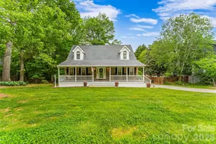 808 Lakey Gap Rd, Black Mountain, NC 28711 - Photo 1