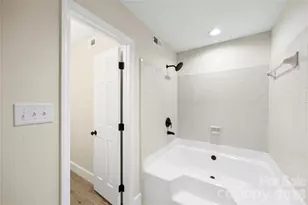 7204 Winery Ln, Charlotte, NC 28227 - Photo 23