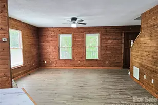 5692 Brooklyn Rd, Great Falls, SC 29055 - Photo 17