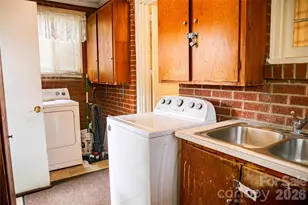 200 N Main St, Candor, NC 27229 - Photo 23