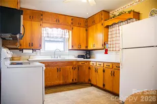 200 N Main St, Candor, NC 27229 - Photo 7
