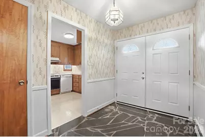 6704 Alanbrook Road, Charlotte, NC 28215 - Photo 5