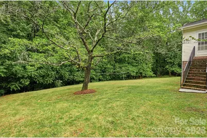 6704 Alanbrook Road, Charlotte, NC 28215 - Photo 31