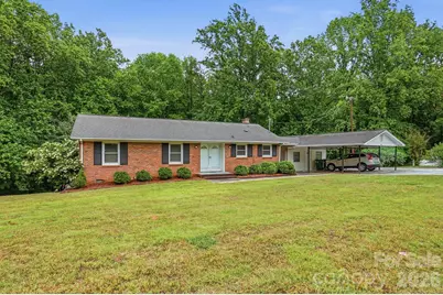 6704 Alanbrook Road, Charlotte, NC 28215 - Photo 3