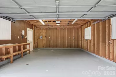 6704 Alanbrook Road, Charlotte, NC 28215 - Photo 33