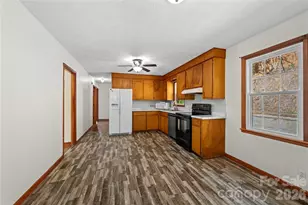 121 Dale Earnhardt Dr, Burnsville, NC 28714 - Photo 5