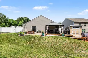 4727 McClure Rd, Charlotte, NC 28216 - Photo 31