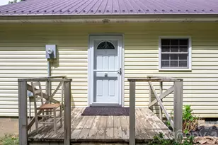 3494 Vannoy Ridge Rd, Moravian Falls, NC 28654 - Photo 3