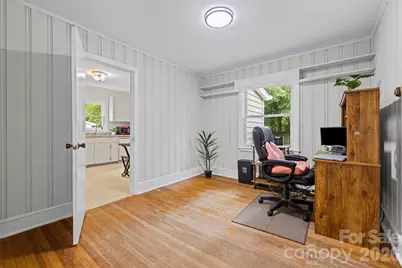 2242 Markham Court, Charlotte, NC 28205 - Photo 13