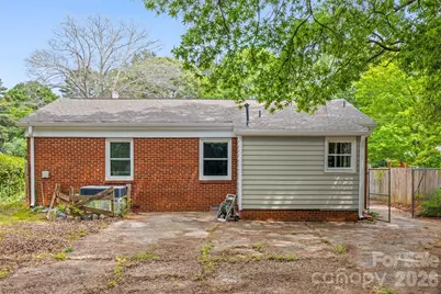2242 Markham Court, Charlotte, NC 28205 - Photo 25