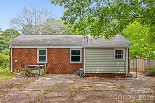 2242 Markham Ct, Charlotte, NC 28205 - Photo 25