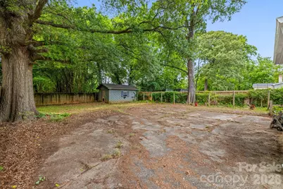 2242 Markham Court, Charlotte, NC 28205 - Photo 23