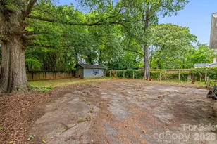 2242 Markham Ct, Charlotte, NC 28205 - Photo 23