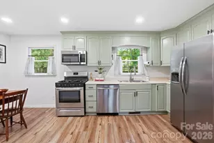 5060 Suwarrow Cir, Tega Cay, SC 29708 - Photo 7