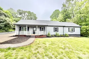 1586 Kenlane Dr, Hickory, NC 28601 - Photo 1