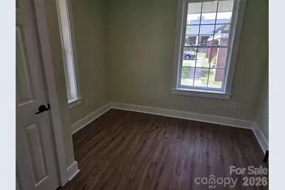 813 Highland Avenue SE, Hickory, NC 28602 - Photo 7