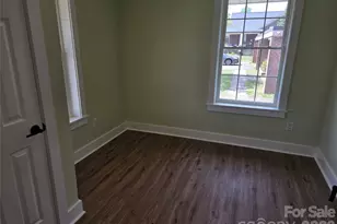 813 Highland Ave SE, Hickory, NC 28602 - Photo 7