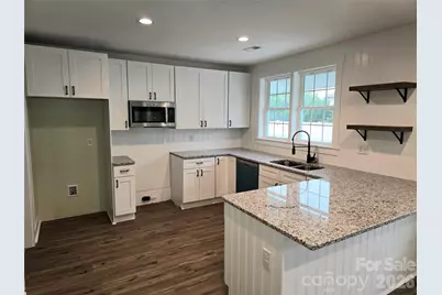 813 Highland Avenue SE, Hickory, NC 28602 - Photo 13