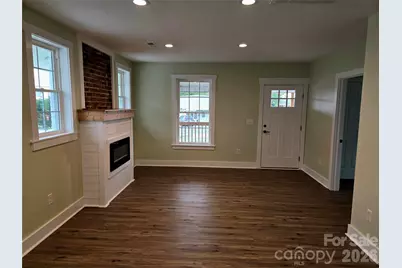 813 Highland Avenue SE, Hickory, NC 28602 - Photo 5