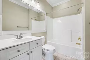 9241 Meadow Vista Rd, Charlotte, NC 28213 - Photo 21
