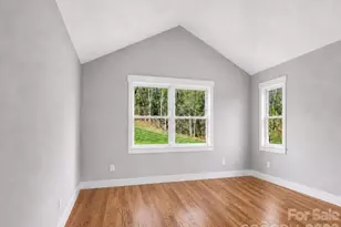 1060 California Creek Rd, Mars Hill, NC 28754 - Photo 13