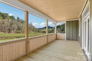 1060 California Creek Rd, Mars Hill, NC 28754 - Photo 5
