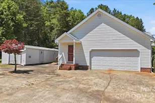 411 Patio Rd, Easley, SC 29642 - Photo 21