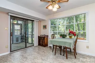 11707 Park Rd, Charlotte, NC 28226 - Photo 9
