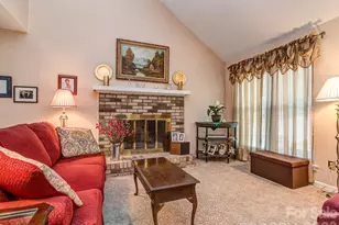 11707 Park Rd, Charlotte, NC 28226 - Photo 3