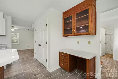 570 29th Avenue Drive NW, Hickory, NC 28601 - Photo 7