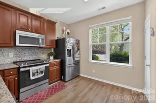 10810 Princeton Village Dr, Charlotte, NC 28277 - Photo 5