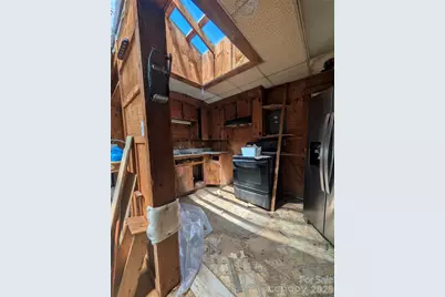 1034 Kyles Creek Road, Hendersonville, NC 28792 - Photo 17