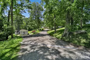 30 Little Rock Rd, Newland, NC 28657 - Photo 1