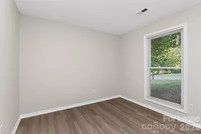 6300 Dwightware Boulevard, Charlotte, NC 28227 - Photo 11