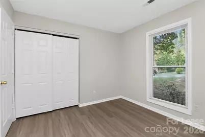 6300 Dwightware Boulevard, Charlotte, NC 28227 - Photo 9