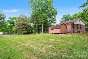 603 Dobson Dr, Charlotte, NC 28213 - Photo 19
