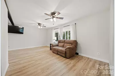 1108 Delwood Drive SW, Lenoir, NC 28645 - Photo 9