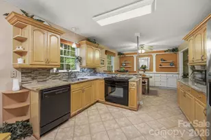 105 Horse Shoe Ln, Morganton, NC 28655 - Photo 33