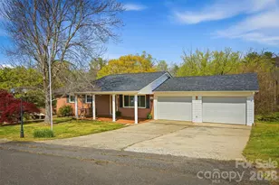 2174 Chester Ave, Morganton, NC 28655 - Photo 1