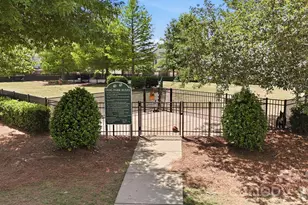 2441 Diplomat Ln, Charlotte, NC 28210 - Photo 35