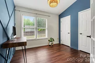 7450 Crestside Ln, Charlotte, NC 28227 - Photo 17