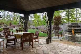 18 Fairsted Dr, Asheville, NC 28803 - Photo 9
