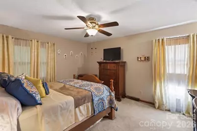104 Hallett Street, Fort Mill, SC 29715 - Photo 9
