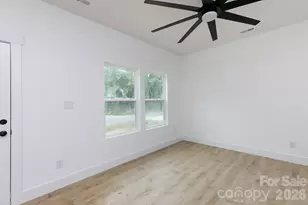 75 Wilson Ave, Great Falls, SC 29055 - Photo 3