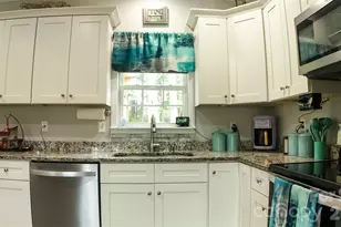 214 W Church St, Jefferson, SC 29718 - Photo 11