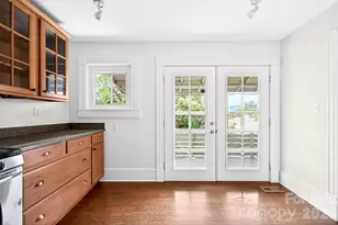 39 Bartlett St, Asheville, NC 28801 - Photo 13
