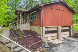 11 Deer Run Dr, Asheville, NC 28803 - Photo 1