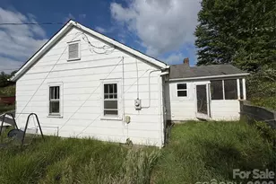 176 Laurel Branch Cemetery Rd, Weaverville, NC 28753 - Photo 19